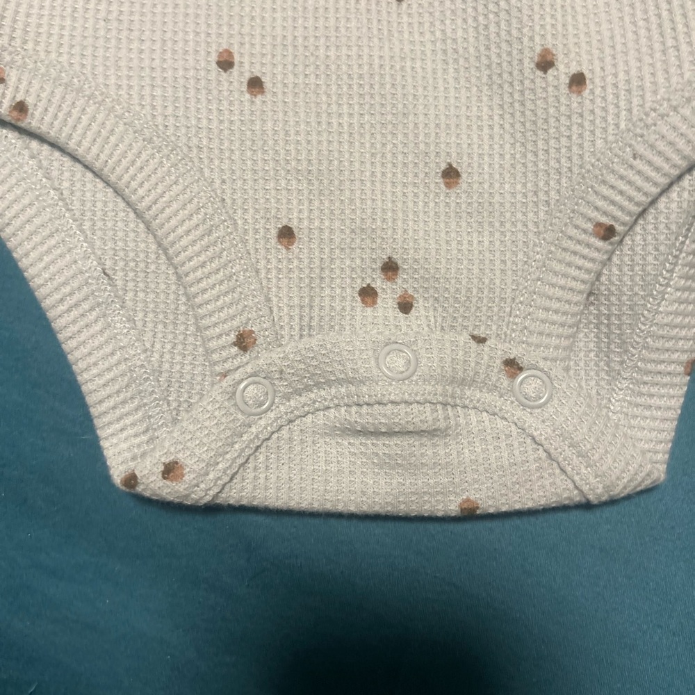 Carters - Picture 4 of 4